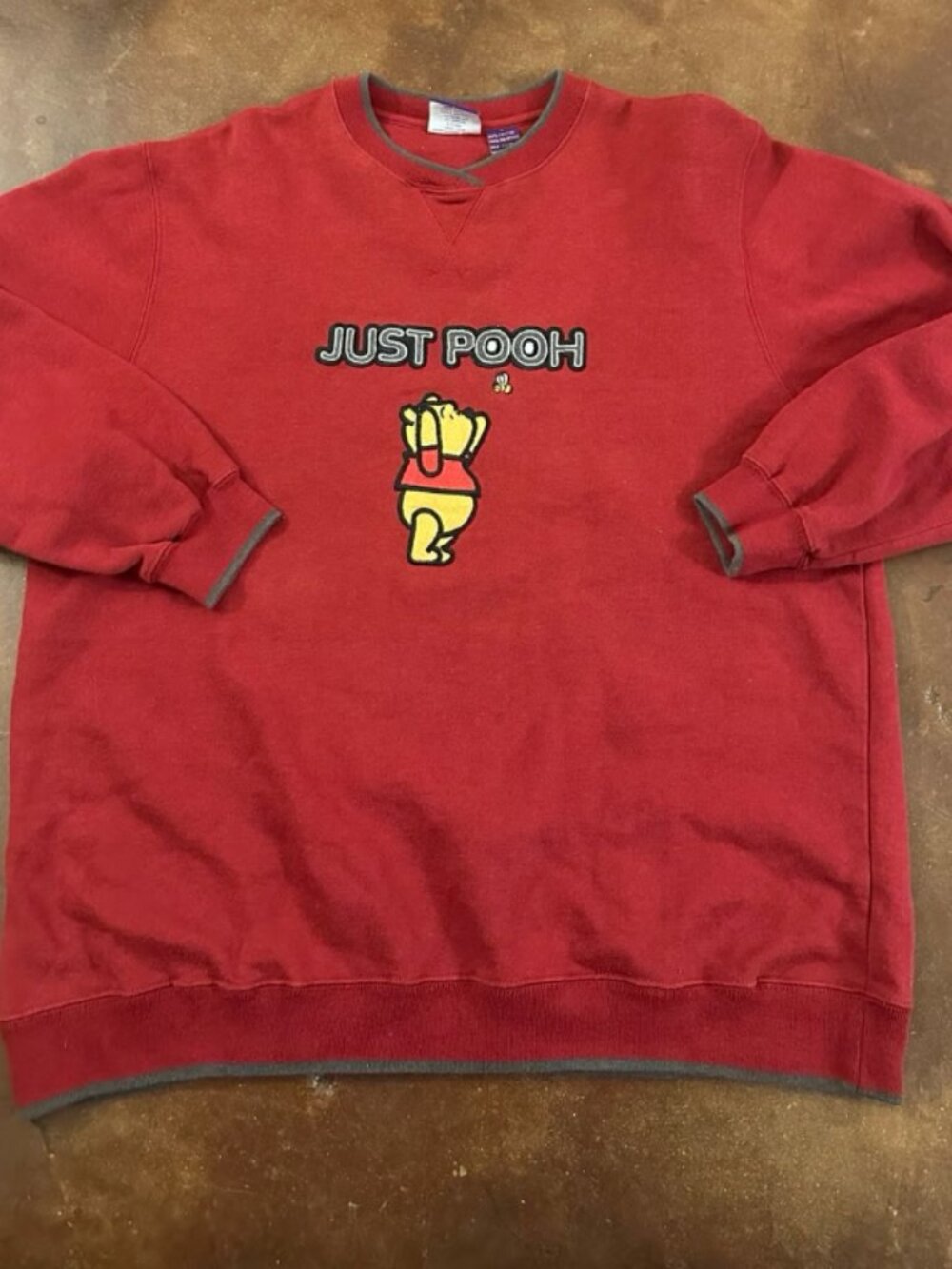 vintage Disney "Just Pooh" embroidered crewneck sweatshirt Men’s Medium